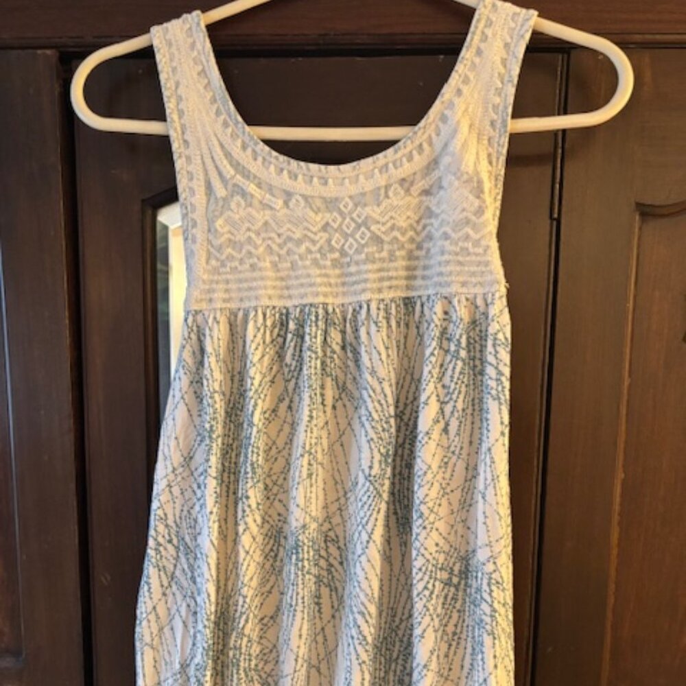 ANTHROPOLOGIE KIMCHI & BLUE multi print racer back embroidered trim tank top, XS